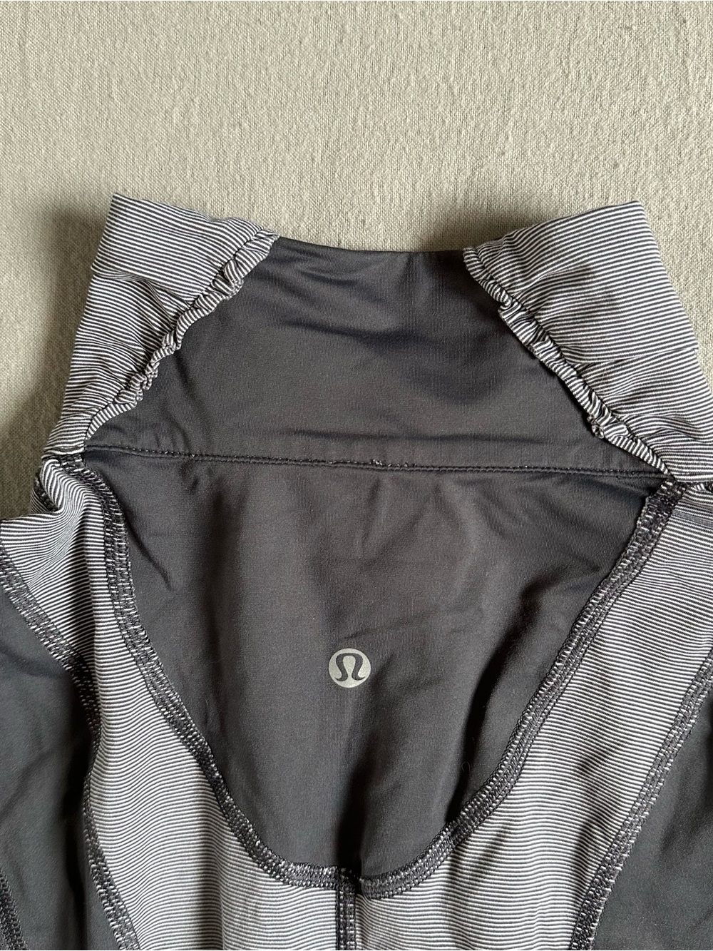Lululemon Define Jacket Gray Striped Half Zip Thumbhole Yoga Running Athletic 6 - Picture 4 of 5